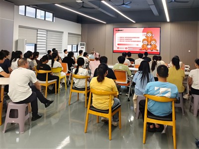 Turvallisuustietoisuuden parantaminen: Kattava koulutusistunto